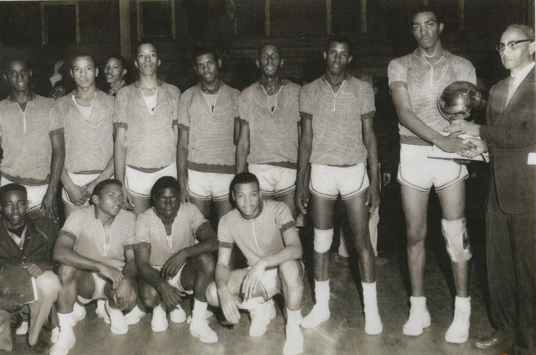 CS Lincoln basketball team